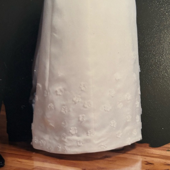 Vintage Vera Wang Wedding Gown - Picture 7 of 12